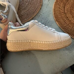Steve Madden sneakers, brand new, only worn once.